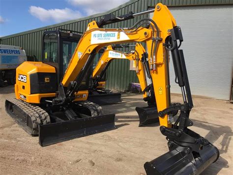 mini digger and driver hire lincoln|hire small digger for garden.